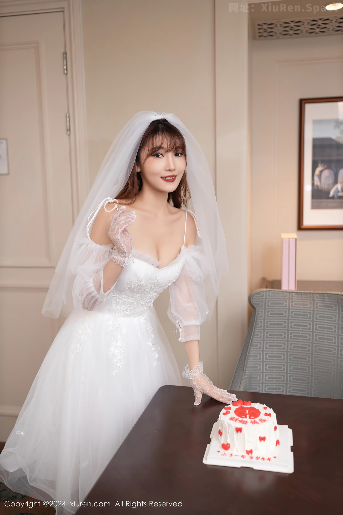 图片[4]-[XiuRen秀人网]VOL.8418 模特陆萱萱性感白色婚纱配超薄肉丝半脱秀惹火身材撩人诱惑写真80P-秀人网官方网站